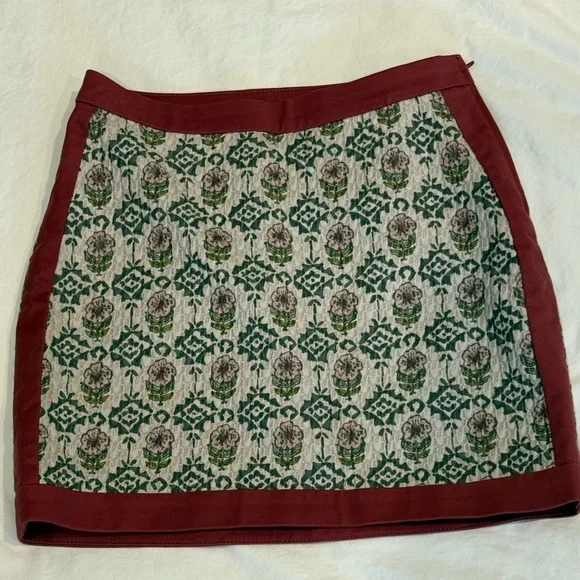 Boho Mini Skirt Floral Red Trim Cottagecore Lined Skirt Size 4 - Picture 2 of 8